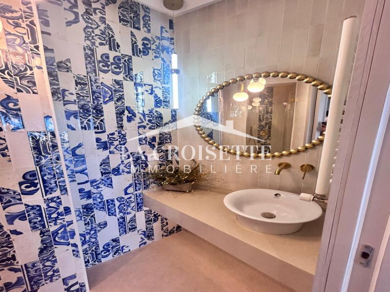 Appartement  S+3 vue sur mer à Gammarth 